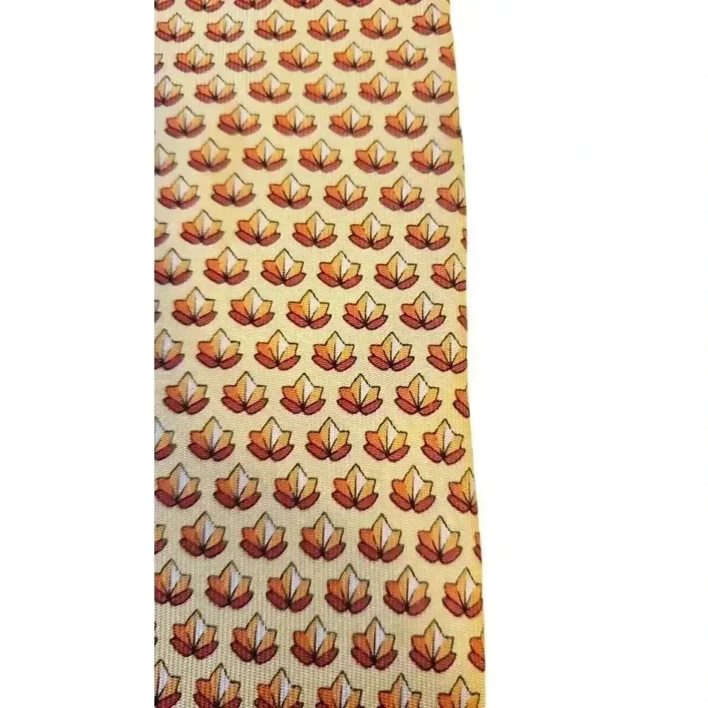 Salvatore Ferragamo Luxury Mens Fall Classic Leaf Print Silk Tie Designer Autumn